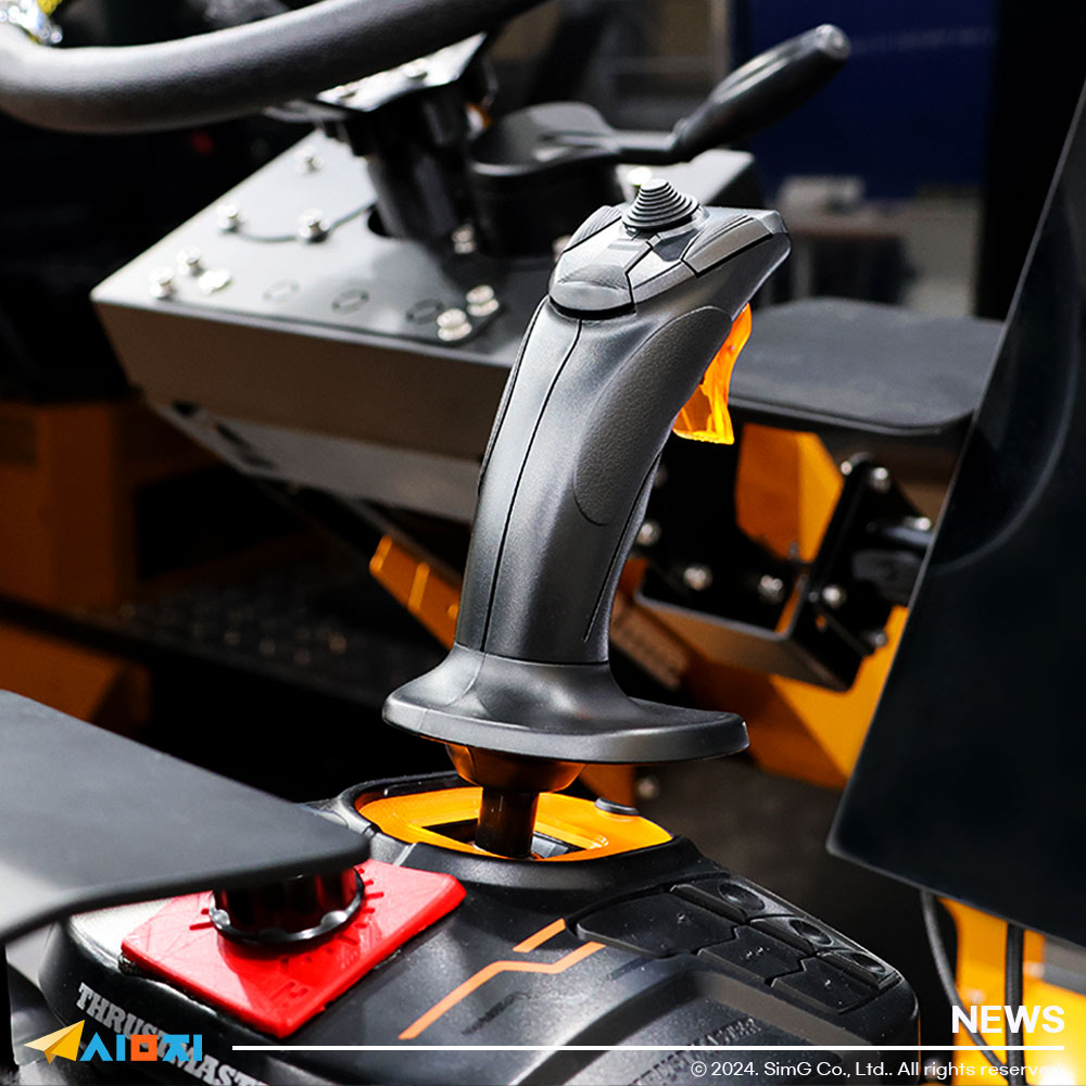 Phần cứng điều khiển máy mô phỏng máy xúc